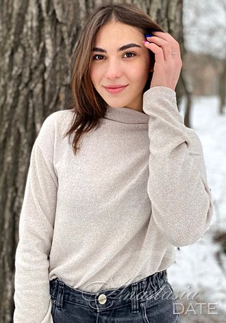 Gorgeous single women and man: exotic Russian Partner Vladilena from Cherkasy